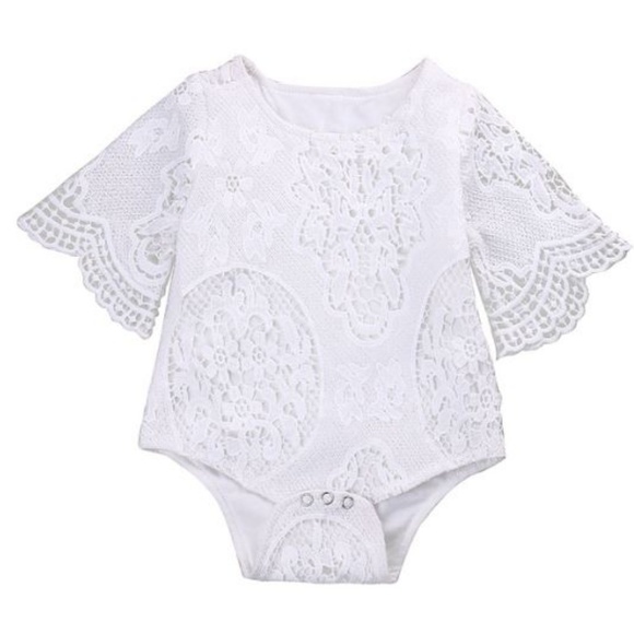 Pretty lace onesie for baby girl 9-12 mo. - Picture 3 of 4